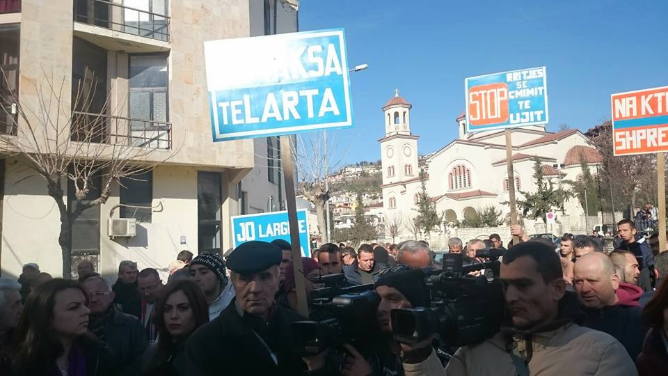 berat protesta 2