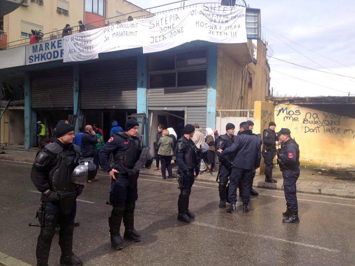 bulevardi, policia proteste banoret1