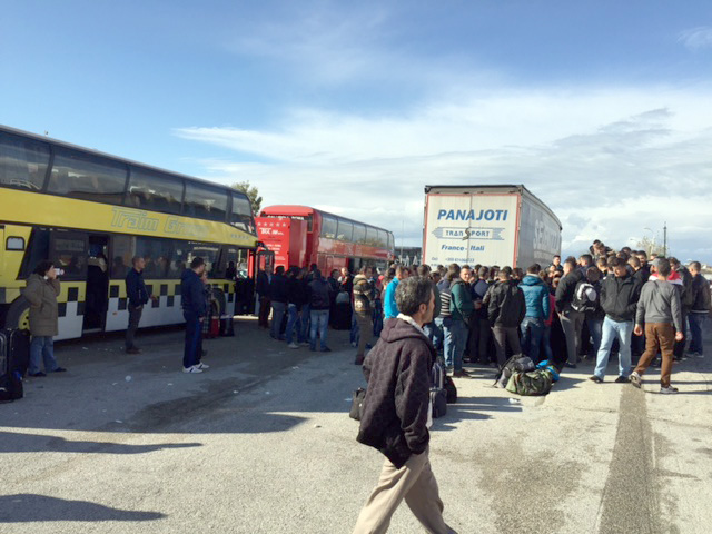 emigrant autobus vlore