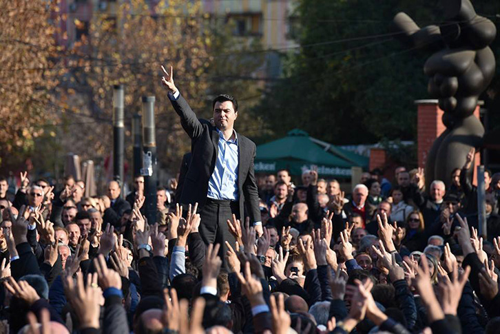 lulzim basha, protesta 17 dhjetor1