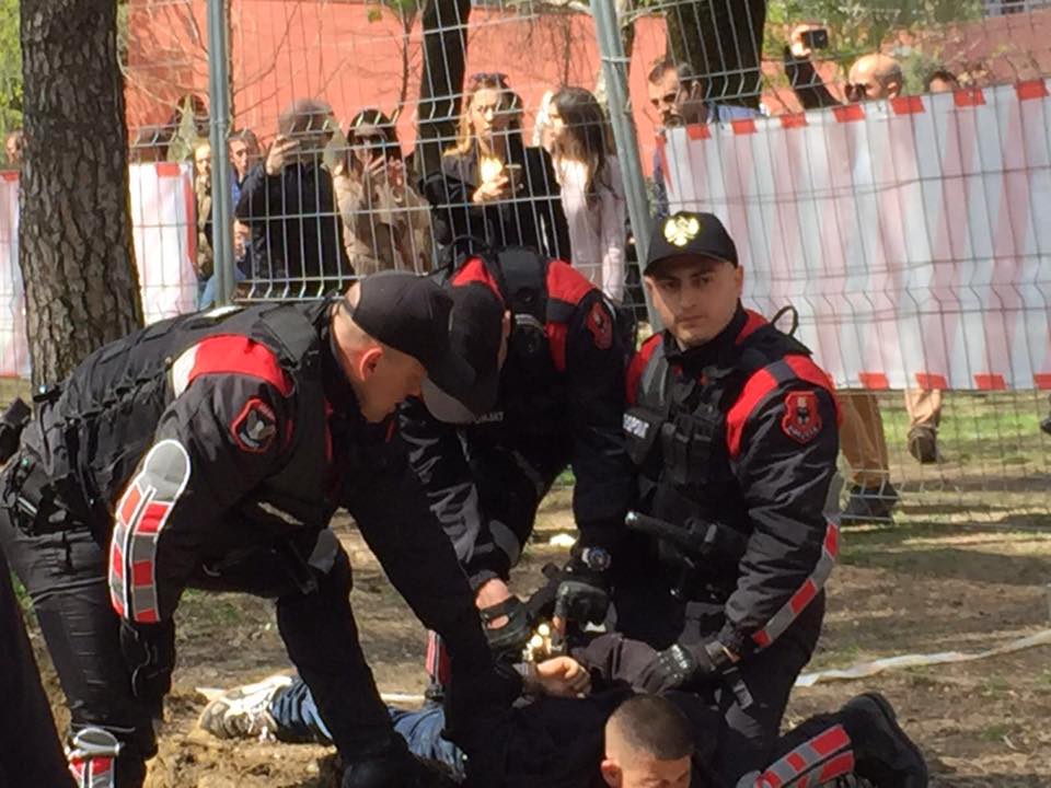 parku policia arrestim dhune 1