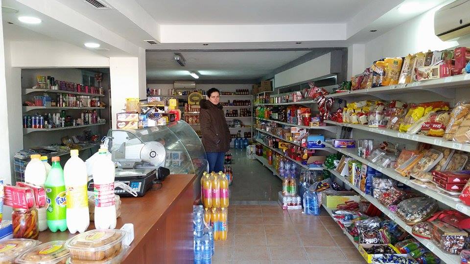 Dje pronare e një lokali prej llamarine, sot me dy biznese