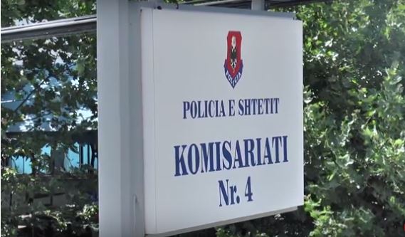 Shefi i Komisariatit nr.4 Fatmir Lleshi dhunon gazetarët e ABC News, pezullohet nga detyra