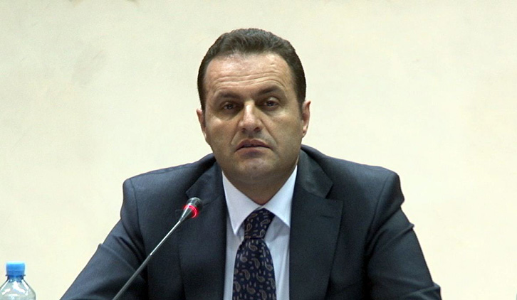 Llalla: Prokuroria po heton për akuzat e Ylli Manjanit