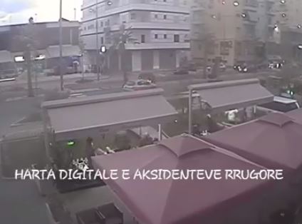 VIDEO/ Durrës, automjeti përplas dy persona, shoferi largohet, policia reagon pas dy ditësh
