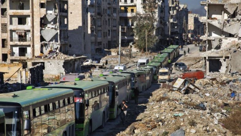 Evakuimi në Aleppo, tragjedi në cdo hap por autobusët nuk u mbushën