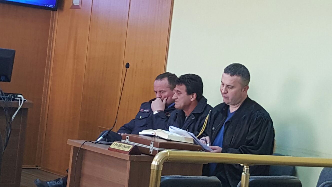 Efektivi i FNSH qan para gjykatës: S’kam bukë në shtëpi, jam gati të vras veten