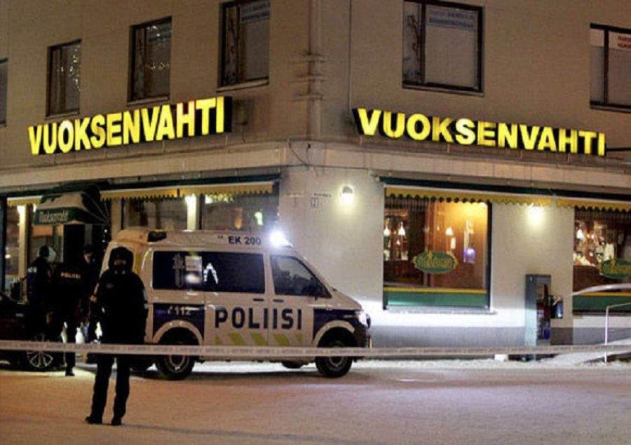 Vriten me snajper një kryetare bashkie dhe dy gazetare