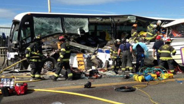 Përplasen dy autobusë pranë tunelit Tiranë – Elbasan, plagosen disa persona