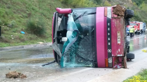 Aksidenti i autobusit, pasagjerët ishin në gjumë, flet mjeku: Ja gjendja e tyre