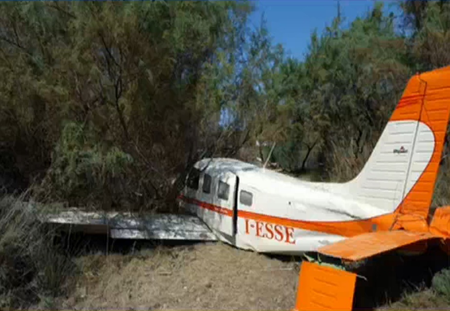 Italianët: Na ktheni avionin e drogës