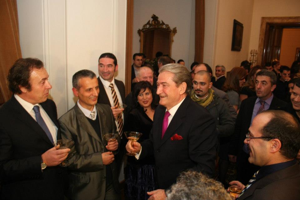 FOTO/Erla Mëhilli: Ja mbrëmja e Berishës me gazetarët më 2012