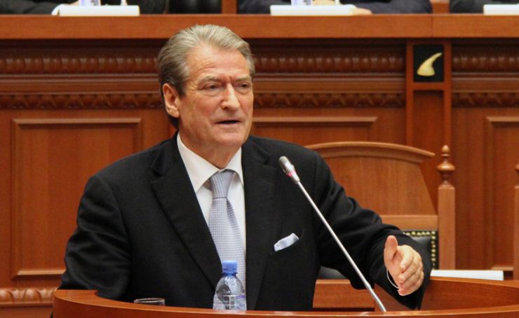 “A ju kujtohet komedia me kunatin e shokut Xhemal”!