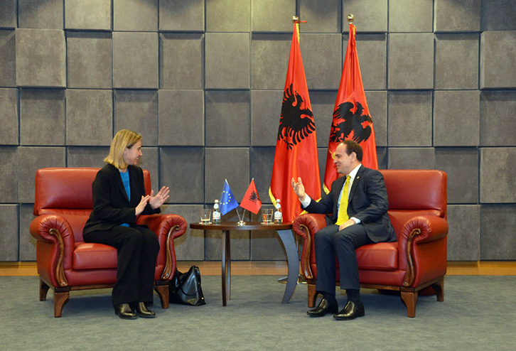 FOTO/ Takimi Nishani – Mogherini: 5 prioritetet busull orientimi për reformat që duhet të çohen përpara