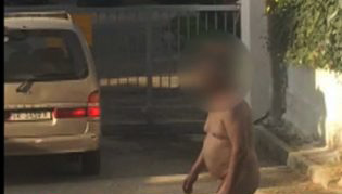 VIDEO/ Tiranë, një burrë “bën fresk” nudo në rrugë, shokohen banorët e “Freskut”