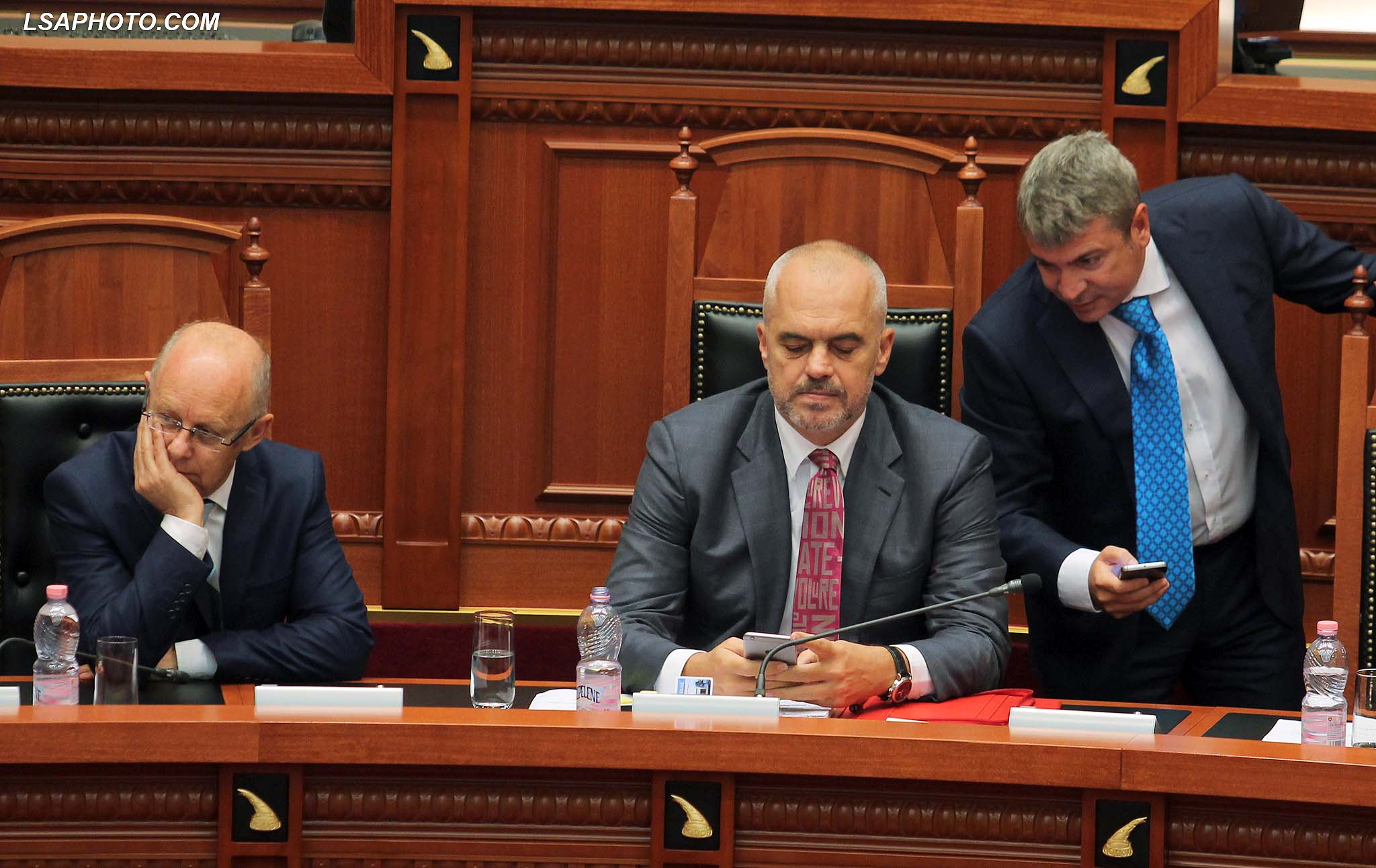 Prapaskenat e shkarkimit të Canit, kromi i LSI, TVSH e vëllait të Ramës