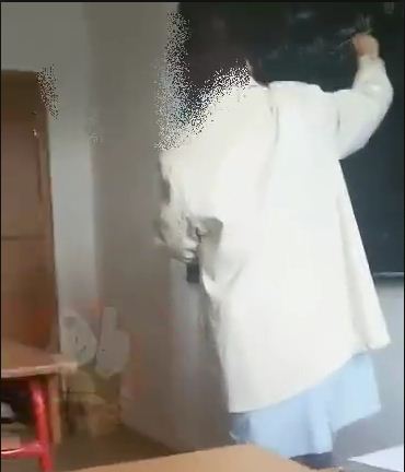 VIDEO/ “Reforma në arsim”… ?! Ja “efektet” e saj në një klasë gjimnazi në Tiranë