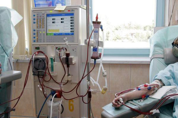 DOKUMENTI/ Edi Rama 61 milionë euro mikut të tij për shërbimin e dializës