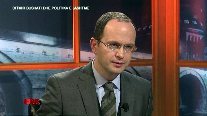 Mesazhi kërcënues “do të q* robt”, Ditmir Bushati i përgjigjet Nard Kokës