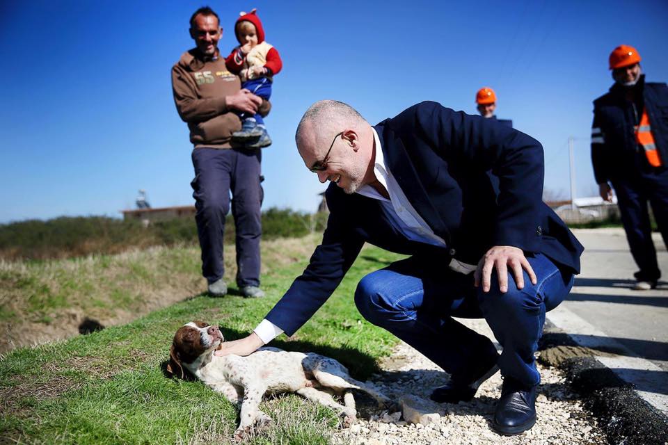 BATUTA/ Myslim Murrizi ironizon kryeministrin Edi Rama