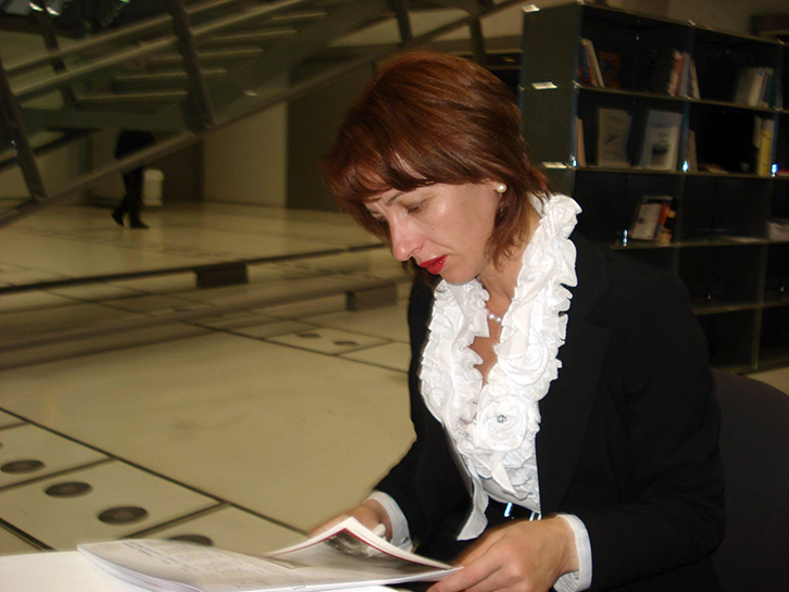 Ish-mësuesja e Gregut letër të hapur kryeministrit Rama: Ajo që ju e quani “rilindje”, është koha e terrorit politik *