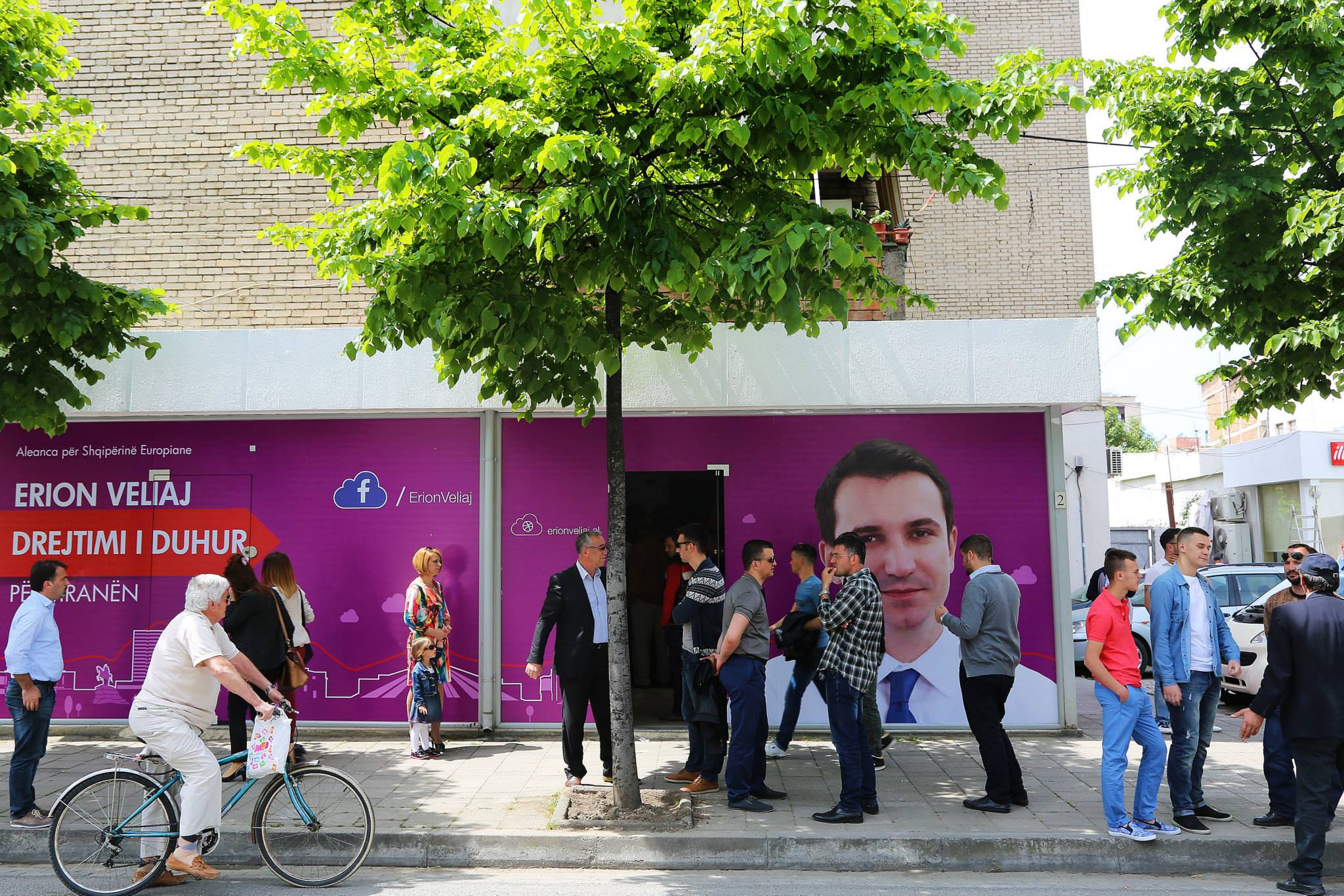 Bashkia e Tiranës po falimenton në ditën e  dytë të punës së Velisë