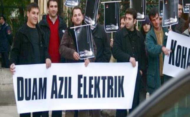 SATIRË/ Erion mos e ngri kokën kur je i dhj…!
