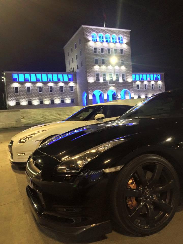 Në Shqipëri ka më shumë makina luksoze se në Holandë