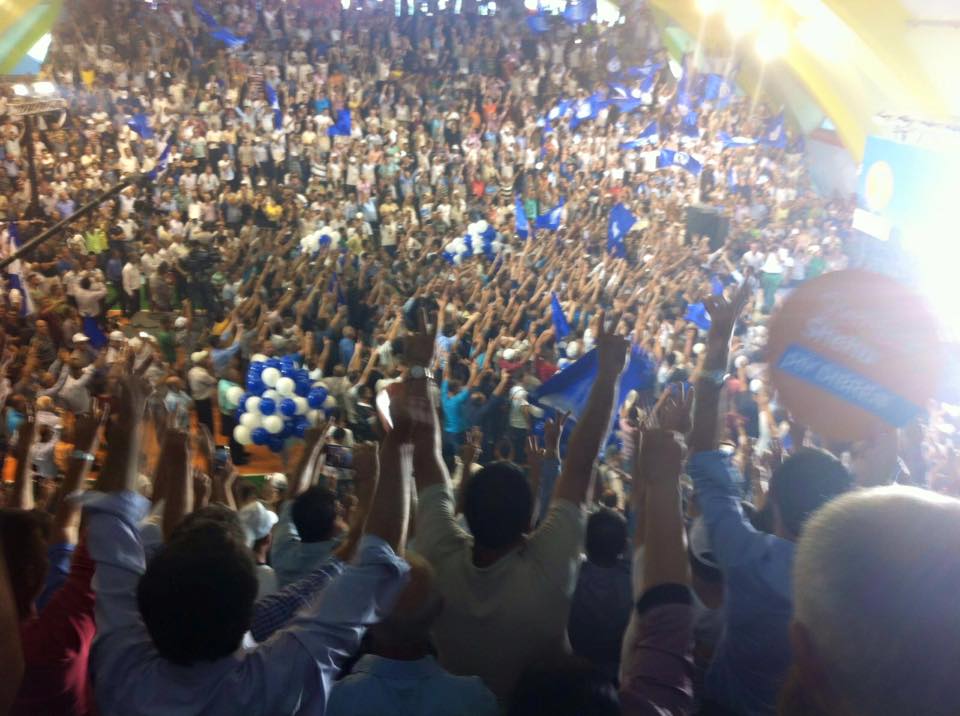 FOTO/ Të zhgënjyer nga PS, dibranët  mirpresin Sherefedin Shehun