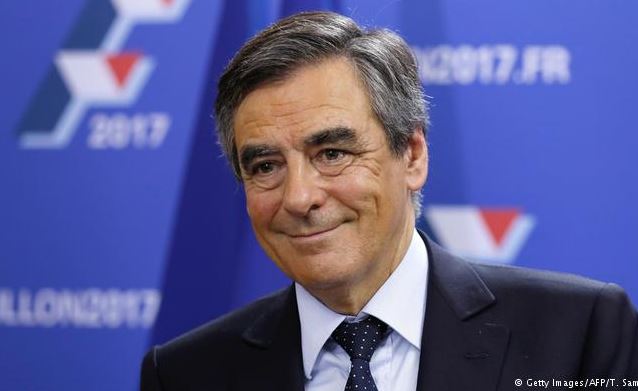 PORTRET/Politikani modest që mundi Nikola Sarkozy