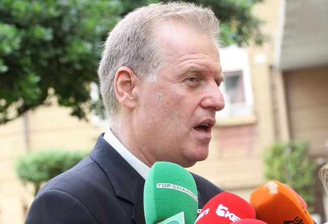 Pollo: Mbrojtja e medias nga kërcënimi, pa tulatje dhe heshtje