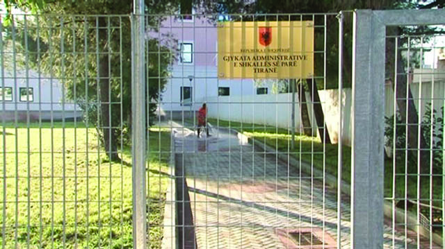 Gjyqi për tenderin e Lagunës së Patokut, qeveria mbron deputetin Prenga