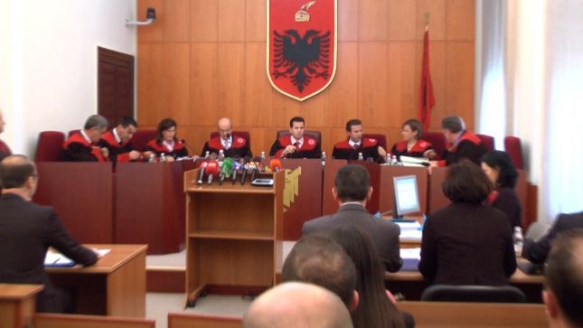 RAPORTI/Padia në Kushtetuese e PD për Leskajn