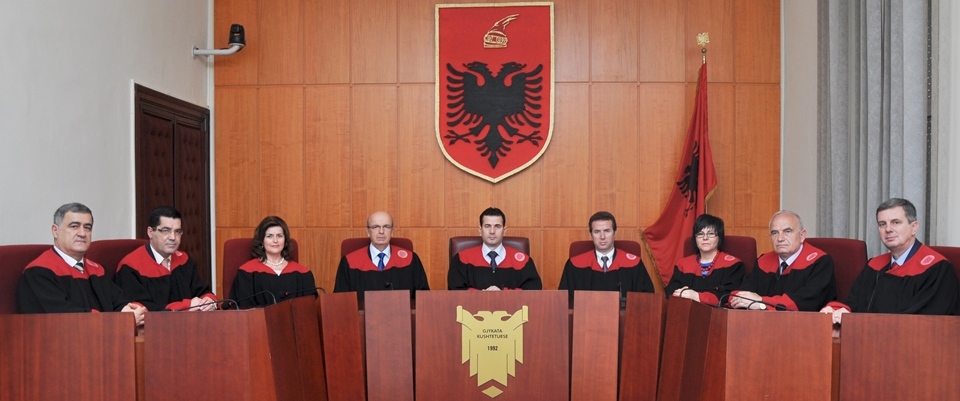 Gjykata Kushtetuese rrëzon përsëri mazhorancën, bie ligji për qeverisjen në drejtësi