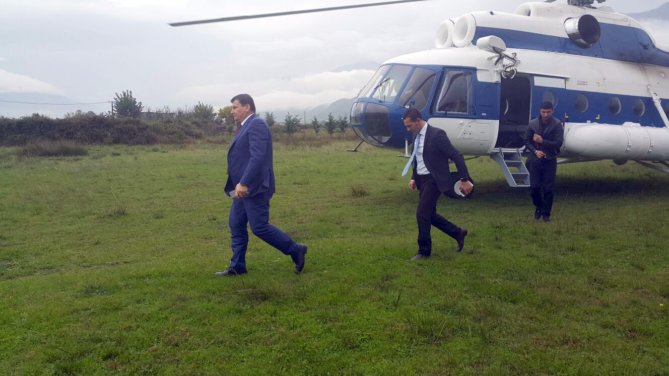 FOTO/ Haki Çako e Ardian Çipa në Gjirokastër, sekuestrohet 1 ton drogë në stanet e Kurveleshit