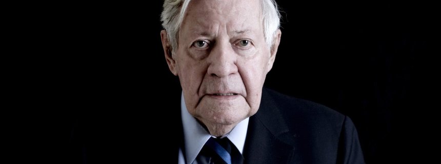 Ndërron jetë ish-kancelari gjerman Helmut Schmidt