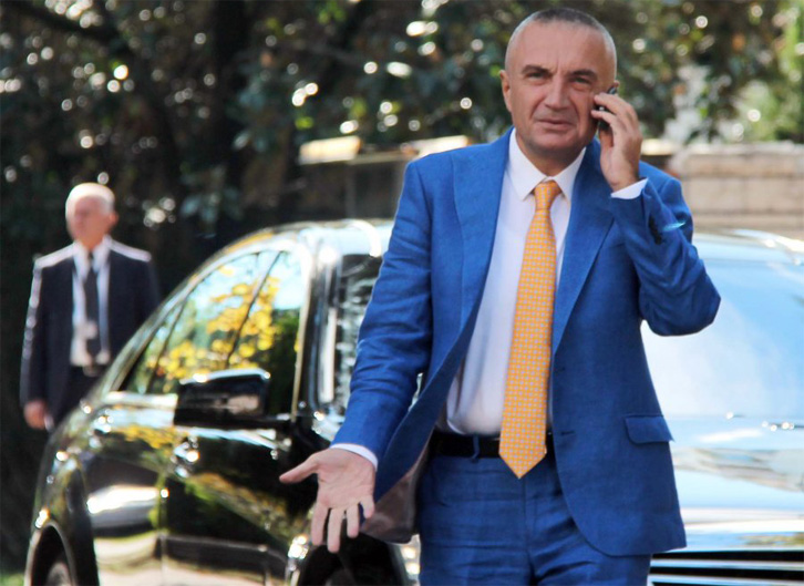 Ilir Meta “i shtrin dorën” Edi Ramës për lekë