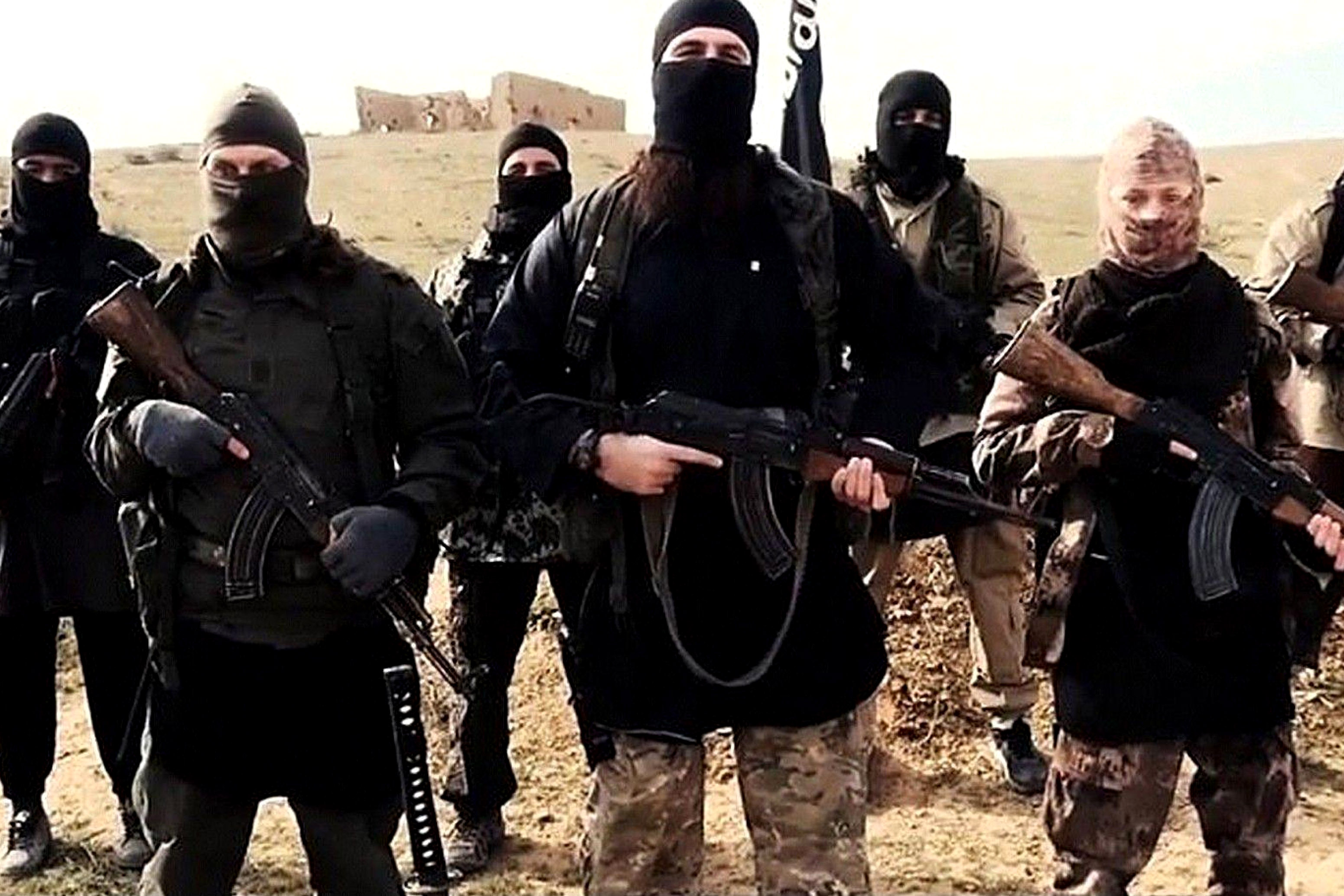 La bashkëshortin dhe vajzat  për ISIS, urdhër arresti shqiptares në Itali