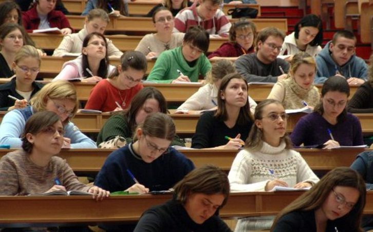 PROCEDURAT/ Ja si mund të studioni në Itali!