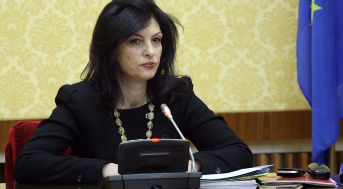Ambasadorët, takim me Jozefina Topallin.