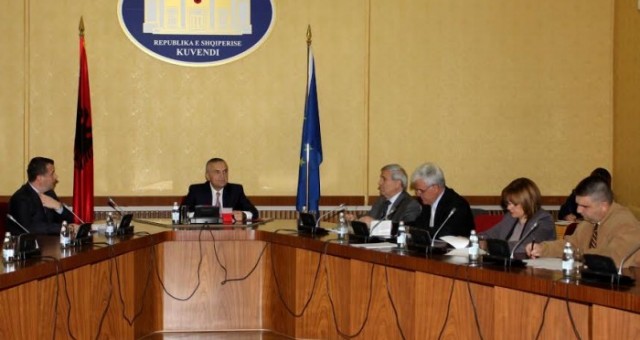 Këshilli i Mandateve vendos sot për Armando Prengën