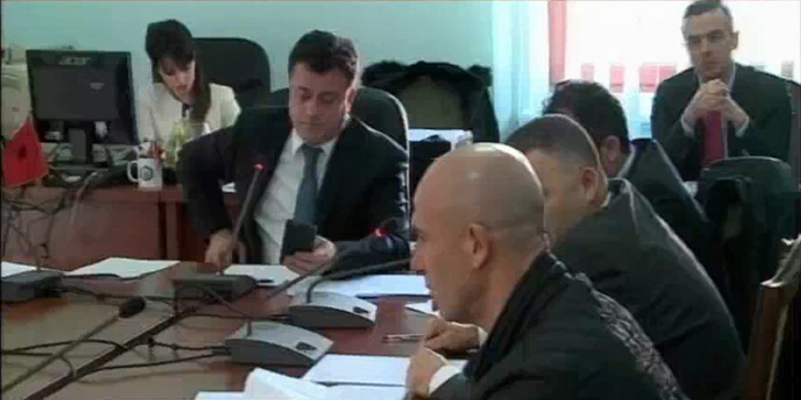 DEBATET/ “Haki Çako si ministri i tij halabak, braktis mbledhjen e komisionit hetimor për ‘Imsi catcher’”