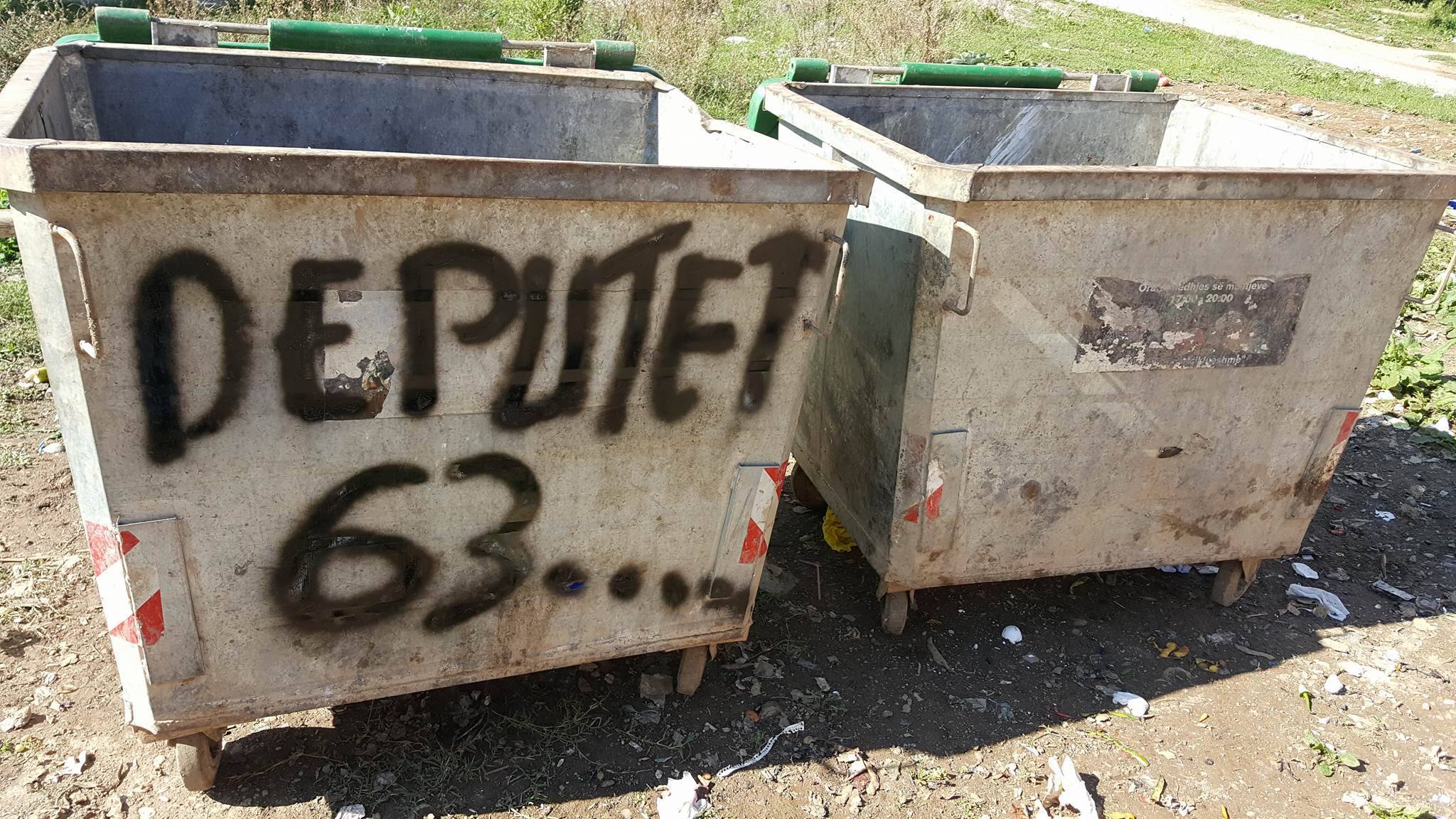 FOTO GALERI/ Tirana mbushet me deputetë-kosha plehrash