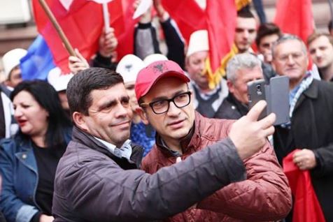 Kreshnik Spahiu konfirmon: Ja si më qëlluan, pine kafe me Taulantin