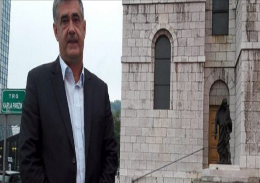 “Më vjen turp që marr rrogë kaq të lartë”, kreu i bashkisë  ul pagën e vet