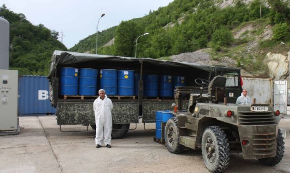 Shqipëria eksporton napalm në Francë