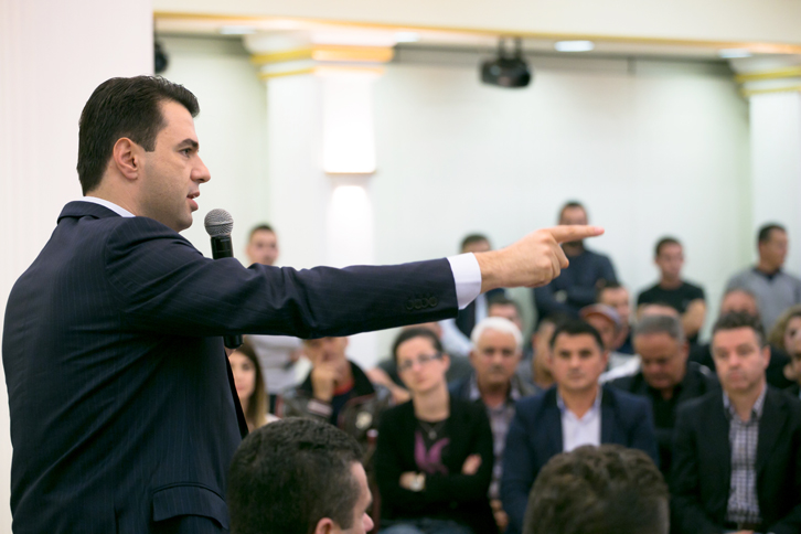 Basha: Dekriminalizimit, largimi i kriminelëve me të cilët mban pushtetin, është fundi i Ramës