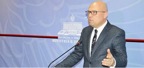 Zbulohet motivacioni zyrtar i shkarkimit të Ylli Manjanit