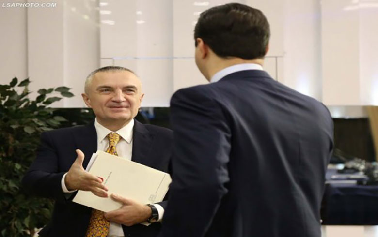 LAJMI I FUNDIT/ Meta takim me Bashën në Kryesinë e Kuvendit