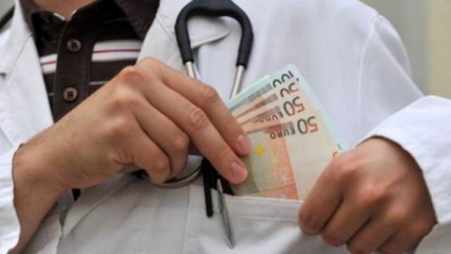 Sa e lirë vdekja në Shqipëri, edhe një oficer belg mund ta “blejë”